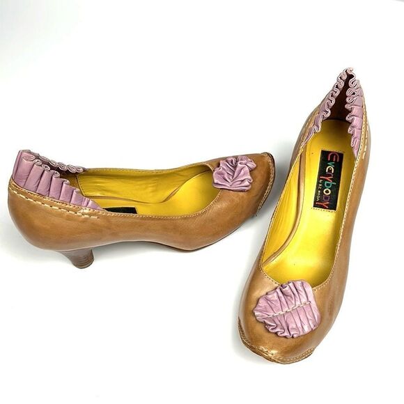 Everybody by EZ Moda Leather Tan with Lavender Accents Pumps Heels 38 US 7,5 - Picture 3 of 16